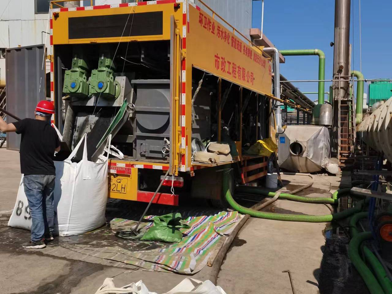 德江淤泥压干处理